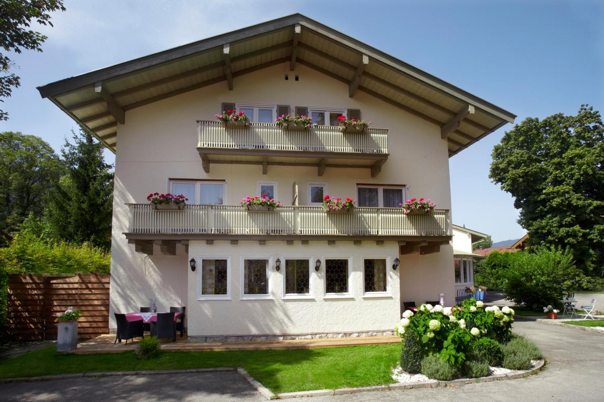 Hotel Berlin Tegernsee Роттах-Эгерн Экстерьер фото